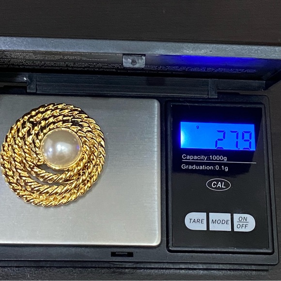 Vintage Unsigned Large Faux Pearl Twisted Rope Gold-tone Scarf Clip - Picture 9 of 11